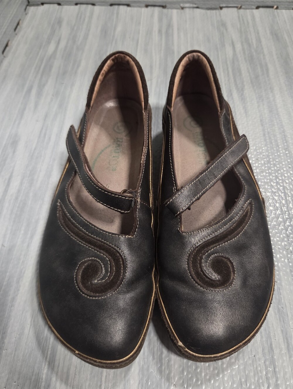 Naot Matai Mary Jane shoes size 38